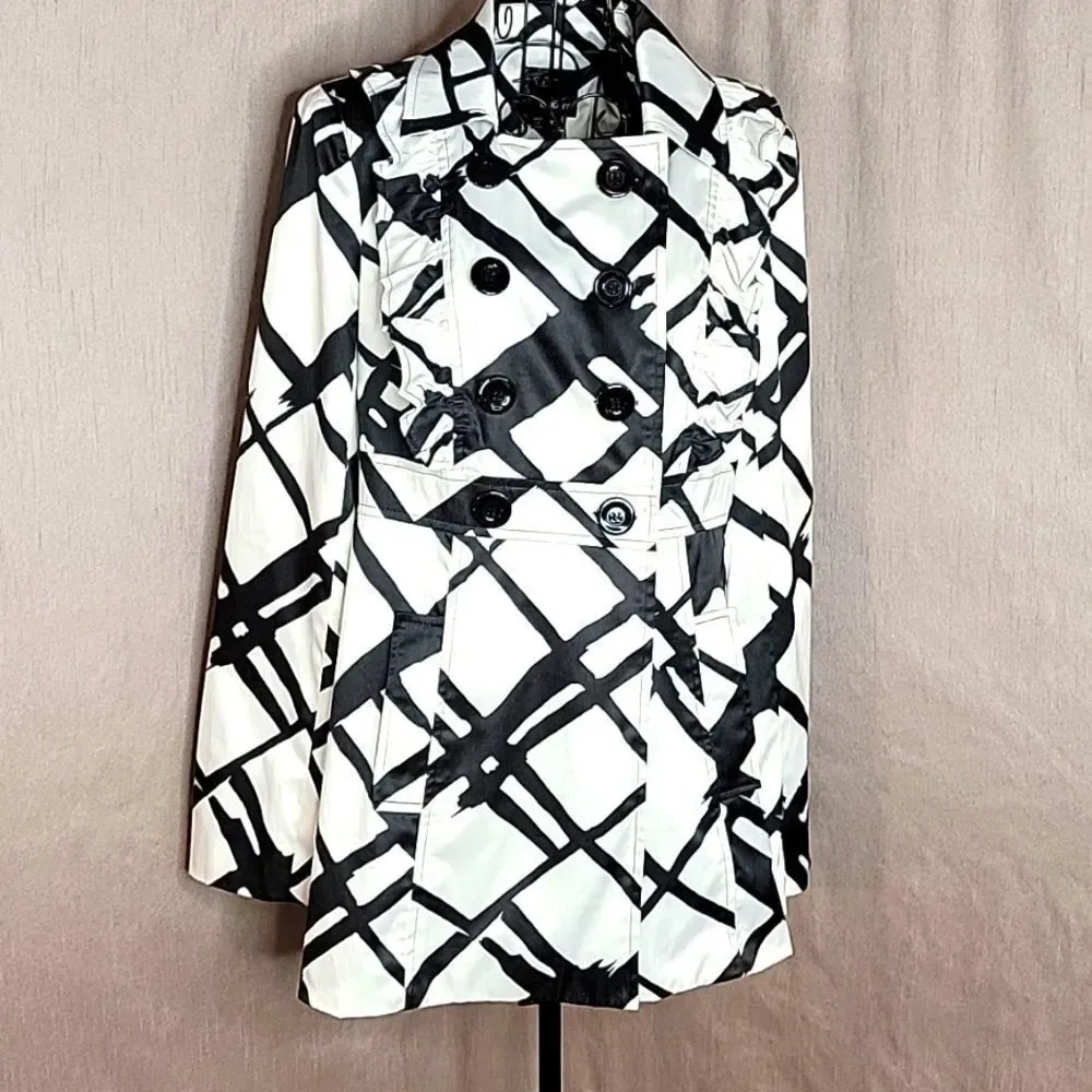 Takara Black and White Women's Jacket